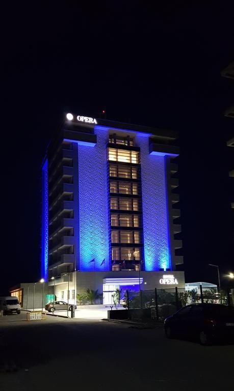 Ayka * Mamaia